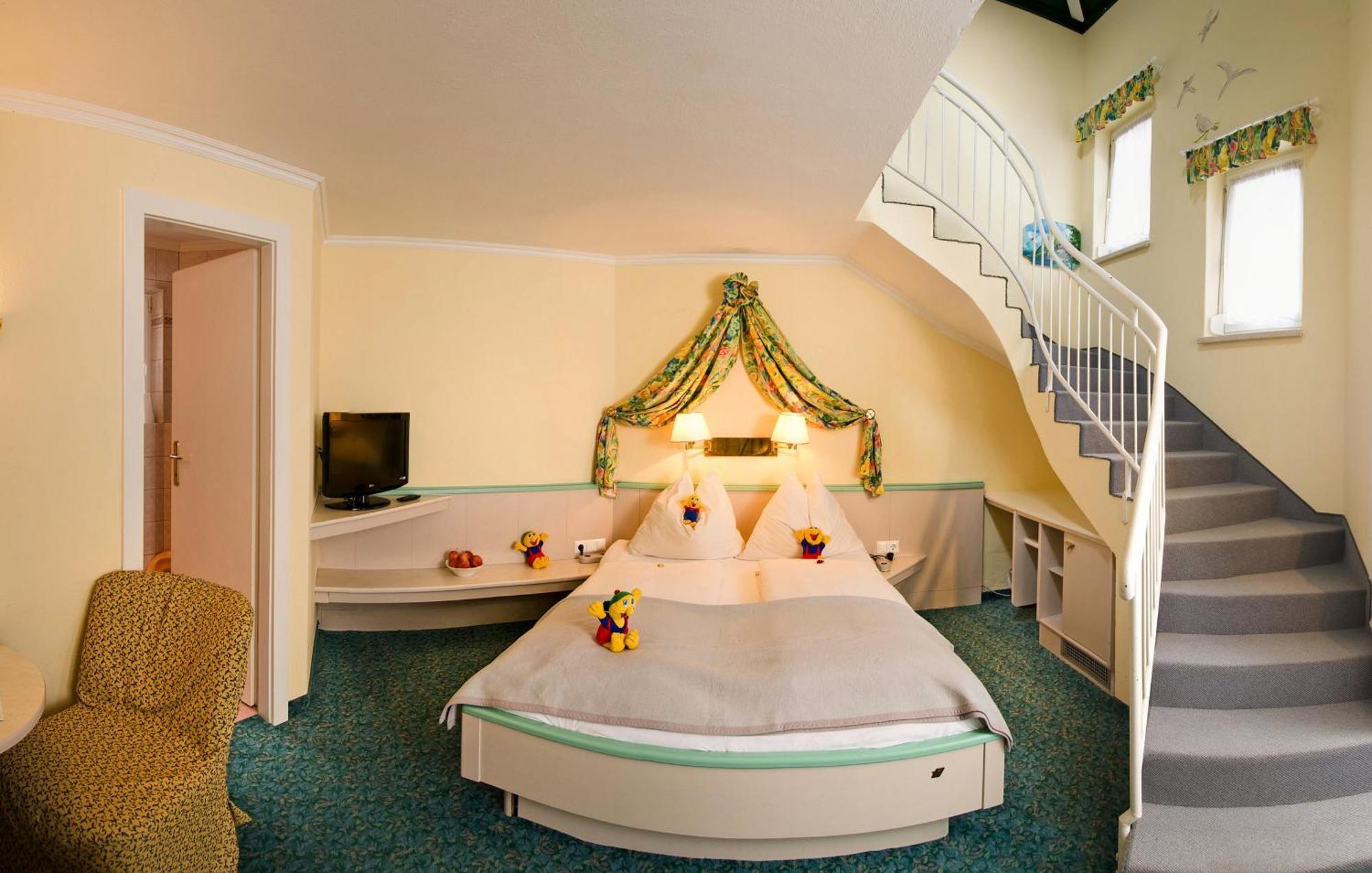 Smileys Kinderhotel Trebesing Esterno foto