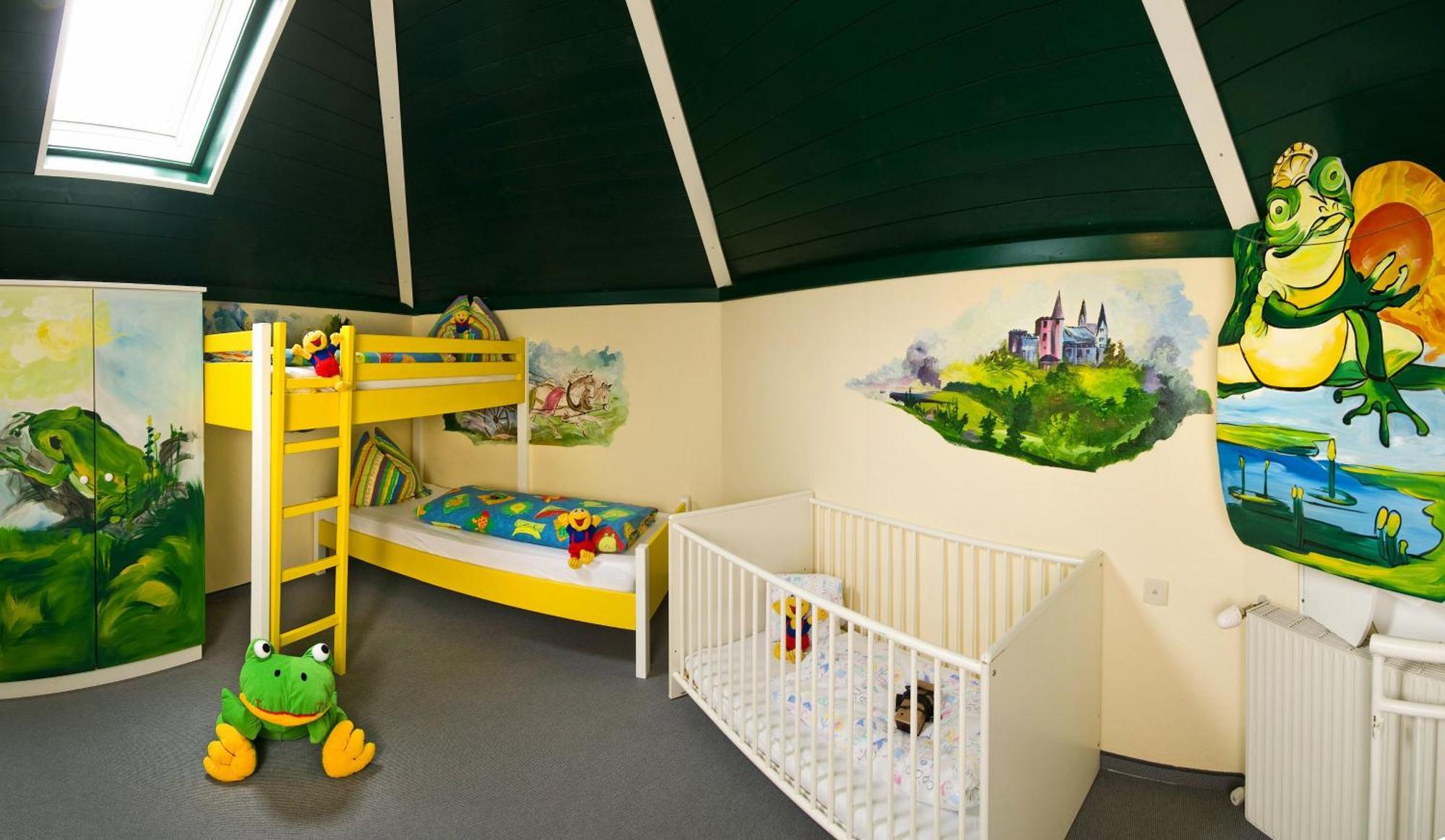 Smileys Kinderhotel Trebesing Esterno foto