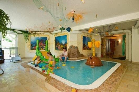 Smileys Kinderhotel Trebesing Esterno foto