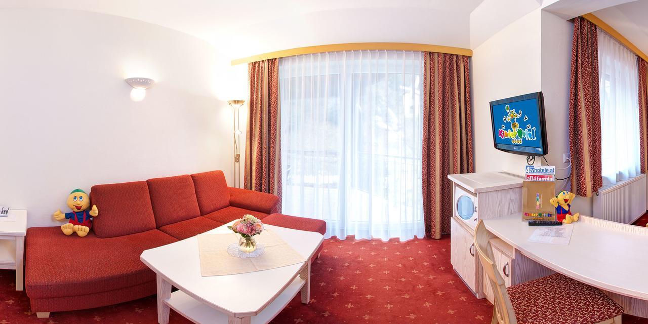 Smileys Kinderhotel Trebesing Esterno foto